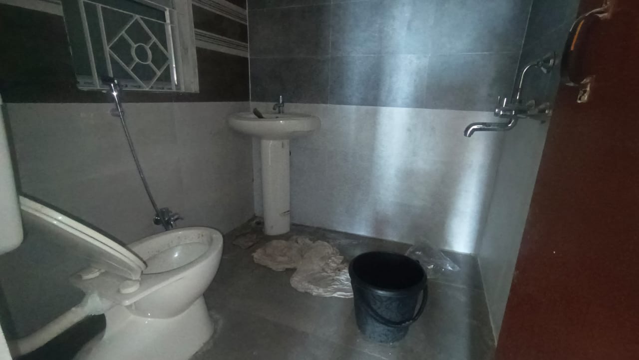 Unfurnished 2bhk in Chandmari, Guwahati, Assam, India for Rent